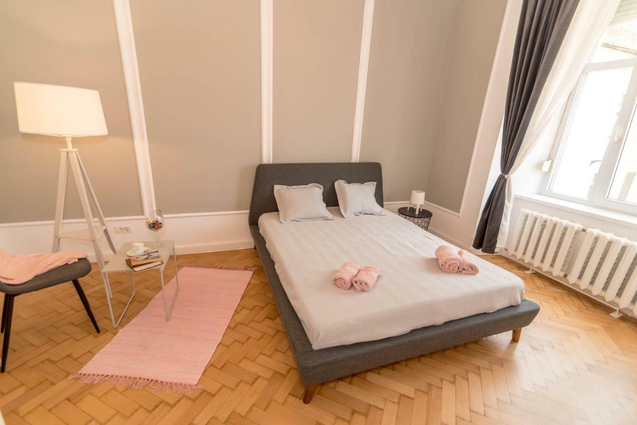 Central Premium Suites Temeşvar Dış mekan fotoğraf